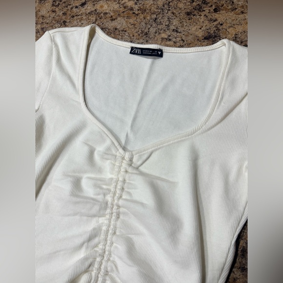 Zara Ruched Crop Top - Picture 3 of 3